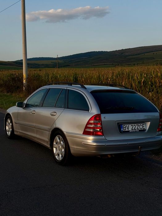 MERCEDES-BENZ C-Class 2005 — imagine 4