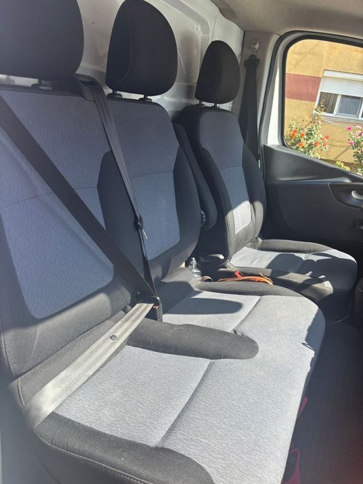 Vand opel vivaro an 2016 sau schimb cu autoturism