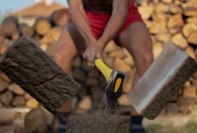 Колка, складирование дров