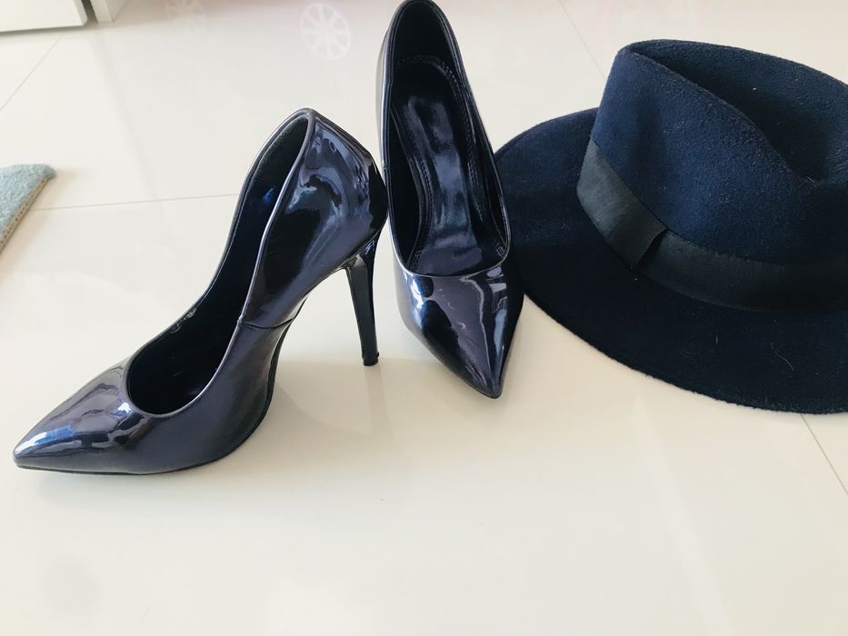 Обувки на ток