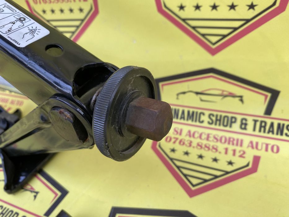 Cric dubaCitroen Jumper Renault Master Trafic Fiat Ducato Opel Vivaro