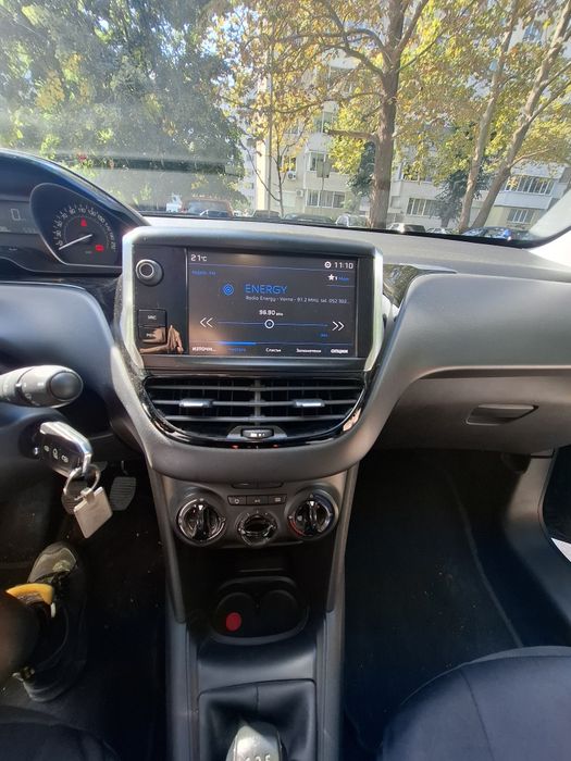 Peugeot 208 2017 година