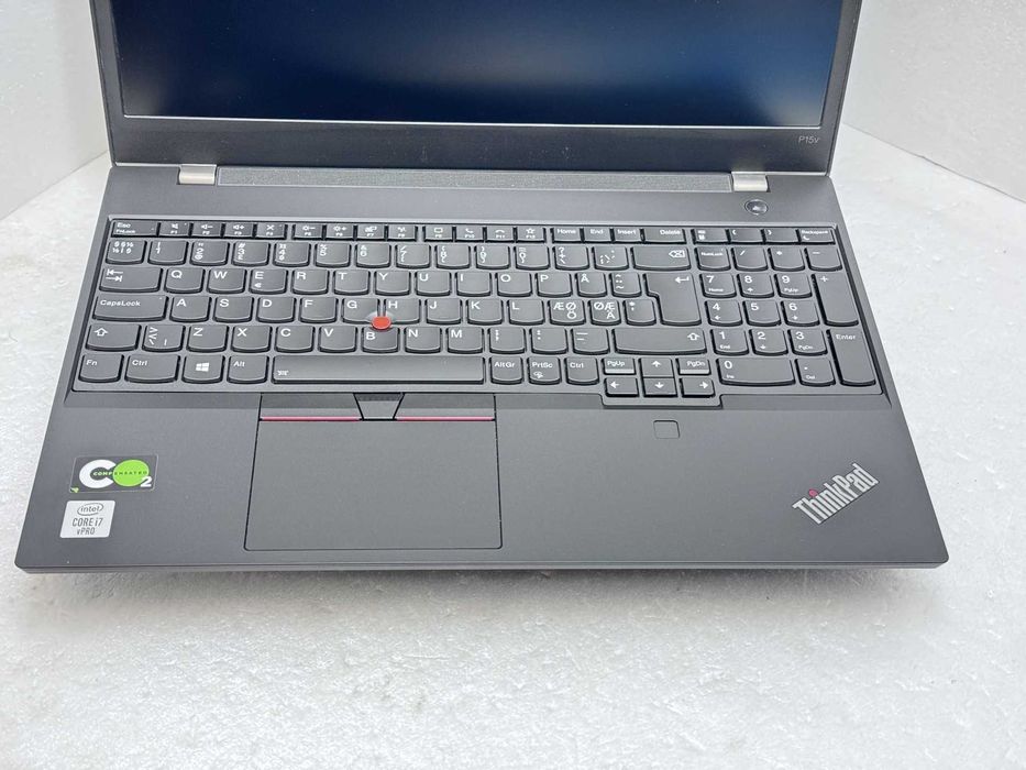 реновиран Mobile Workstation Lenovo ThinkPad P15v 15.6" i7-10850H 32GB 1TB клас А с Гаранция