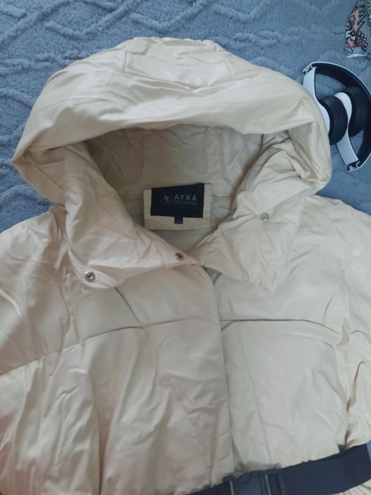 Женская куртка 46 рр зима