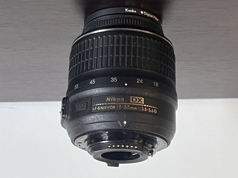 Aparat Foto Nikon D5100 + Obiectiv 18-55mm – Stare excelentă, ideal pentru începători!