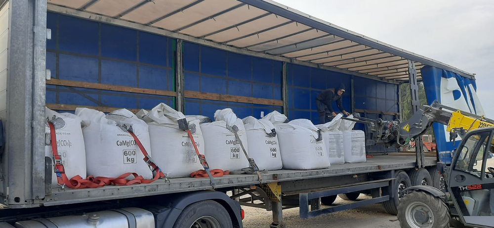 Carbonat de Calciu,  Sulfat de Calciu,  Dolomita