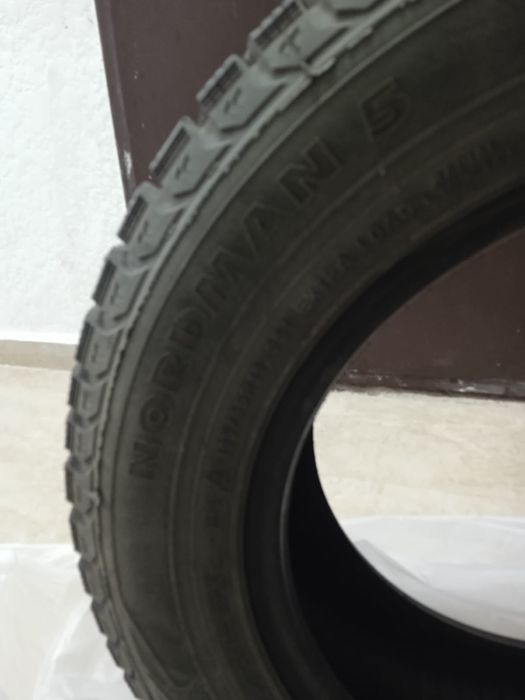 Продам шины замние