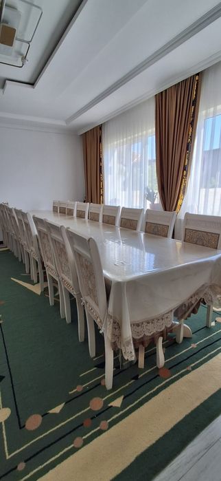 Стол сатылады, молочный цвет