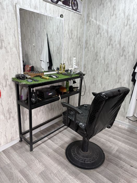 Кресло зеркало стол комплект