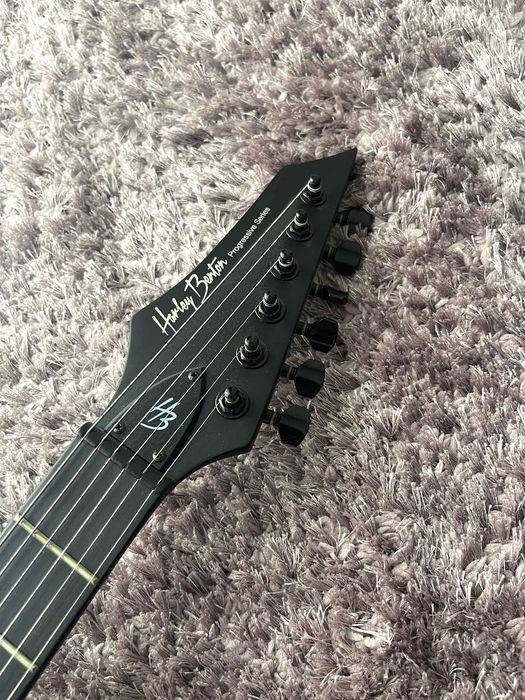 Chitara Harley benson