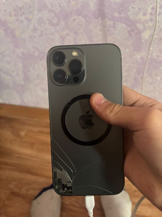 PC + Iphone 13 pro max