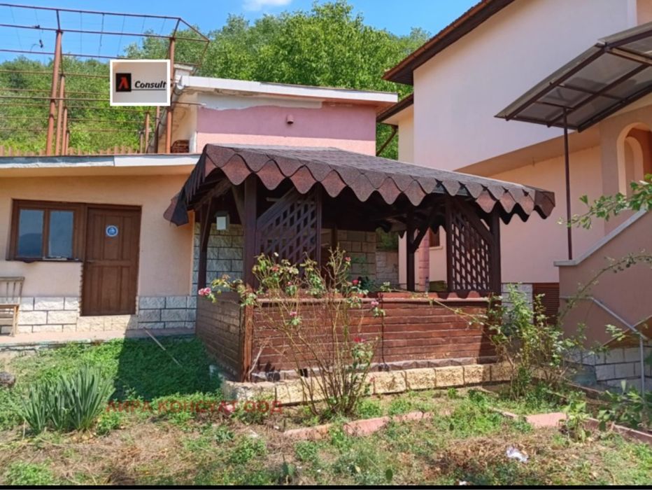 Продава се Къща в с. Скравена, Област София-област - 145 кв.м за 1000 €/кв.м - Снимка #2