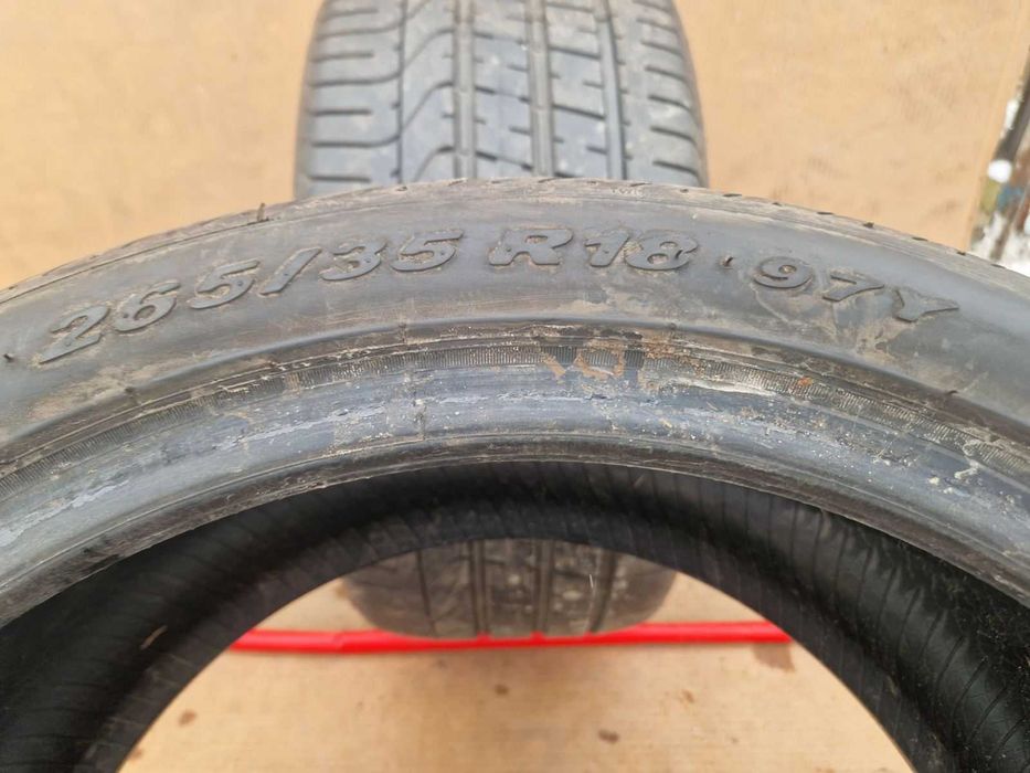 2 Pirelli R18 265/35 Летни гуми  DOT0422