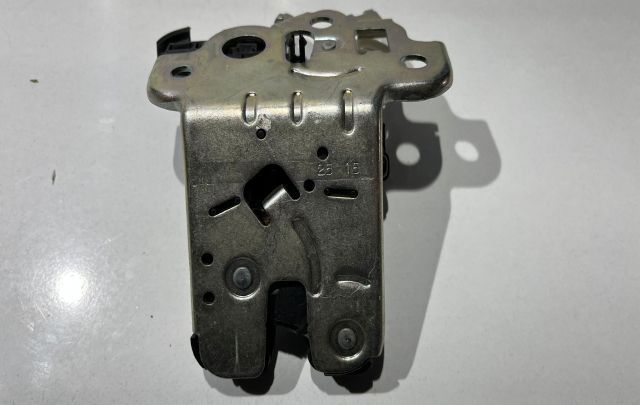 Broasca incuietoare haion 8r0827505 Audi A3 8V [2012 - 2016]