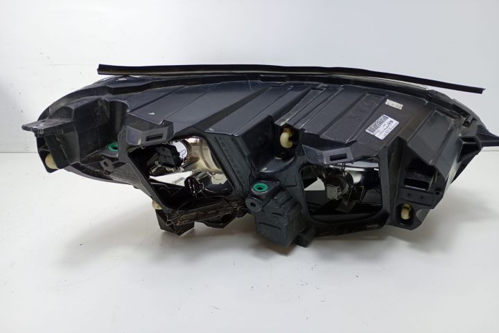 Far stanga defect cu sticla intacta 9808567780 Citroen Jumpy  seria