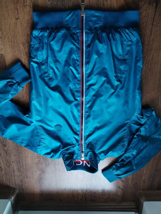 moncler - мъжко яке Л  отлично състояние