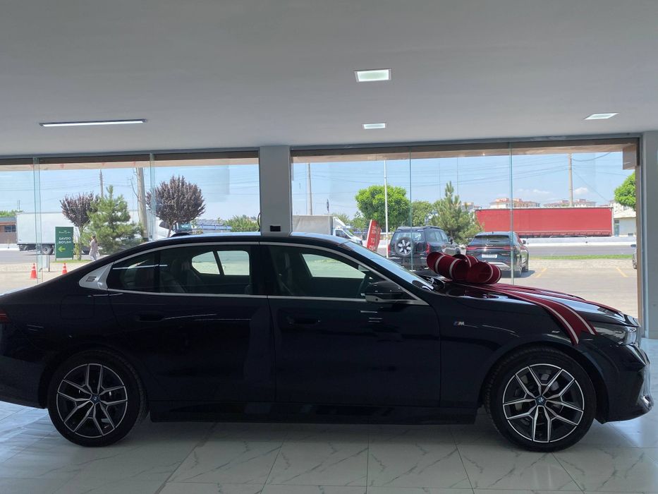 Bmw i5 40 LM SPORT