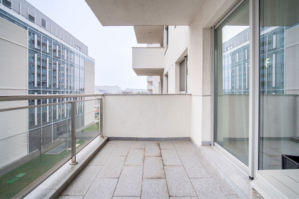 Luxuria 1 Mai 3 camere Mobilat Parcare Inclusa