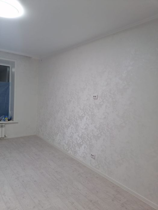 Поклейка обоев,линолеум,плинтус