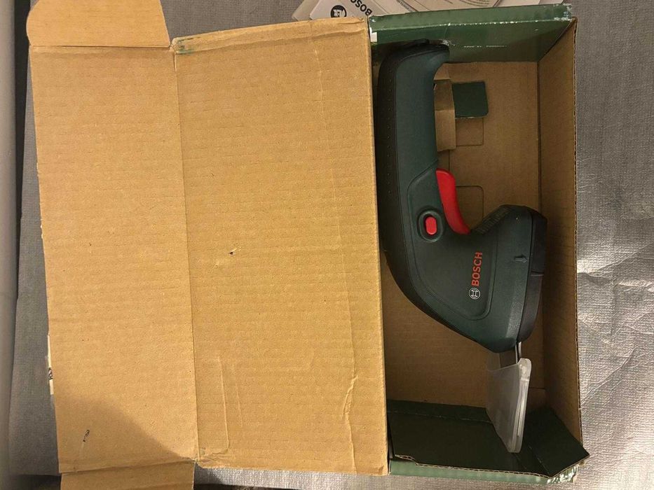 Bosch EasyShear Foarfece de taiat iarba pe acumulator