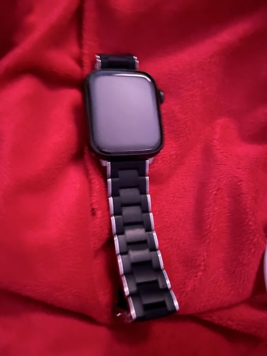 Apple whath seria 7 la 1000 lei