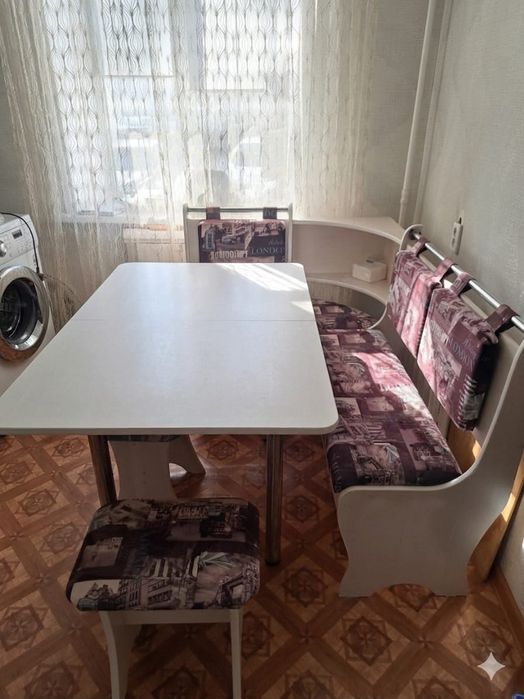 Продам кухонный уголок