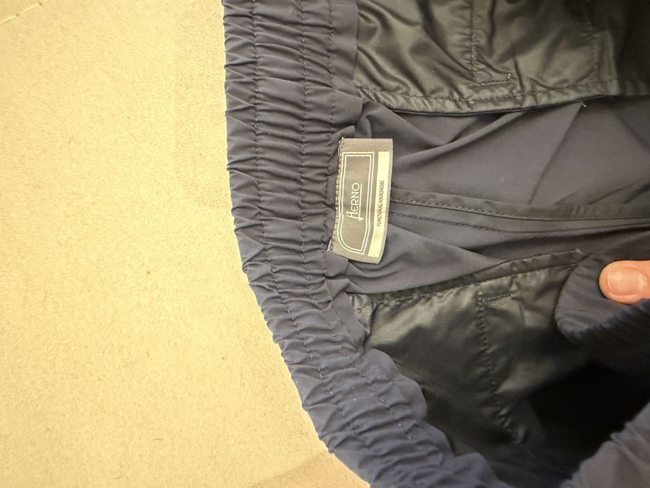 Продам оригинальные штаны herno