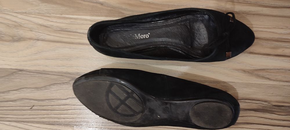 Продам кроссовки размер 37, 38