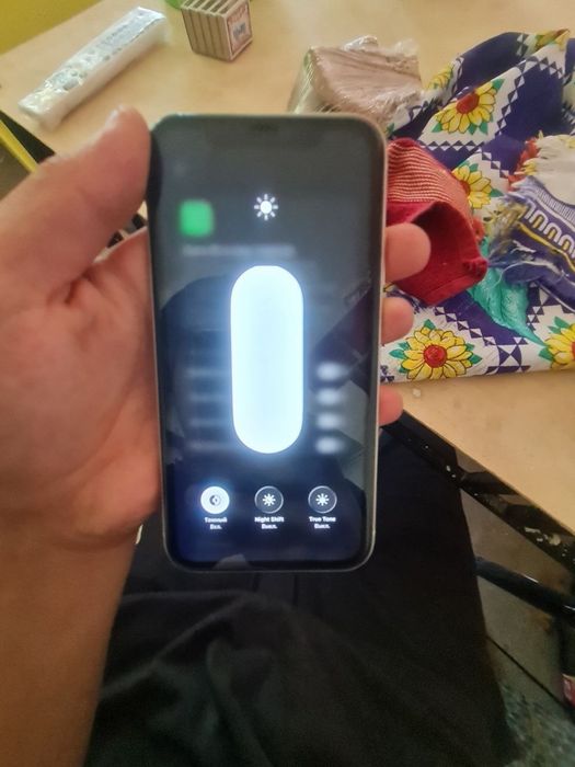 Iphone 11 sotiladi