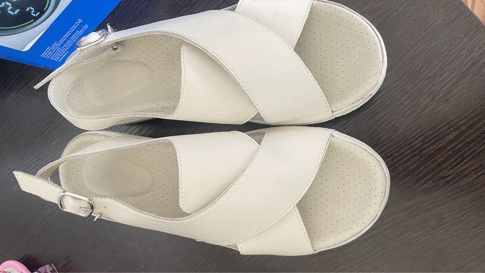 Обувь босоножки сандали