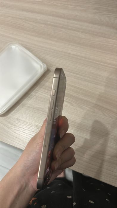 Iphone 16 pro 128 гб.акб 100%,без царапин