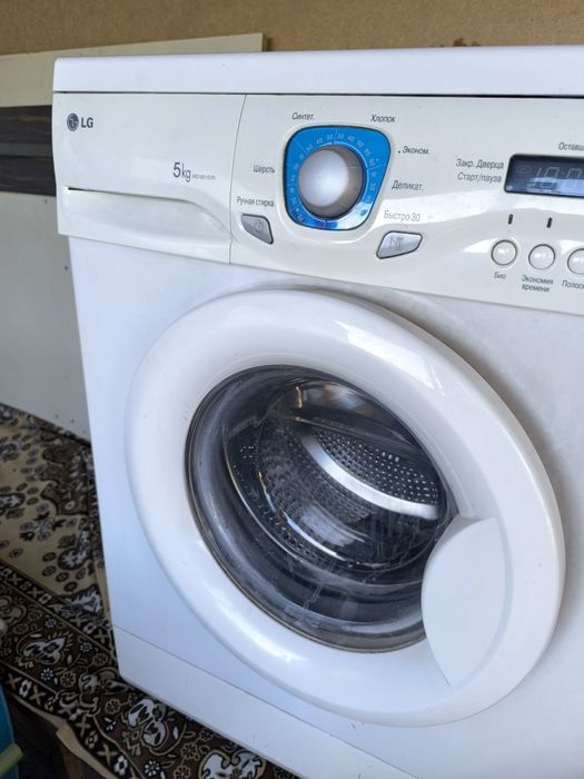 Продам стиральную машинку