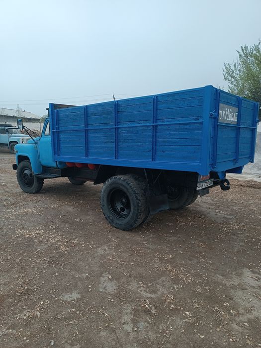 Gaz53 sotiladi. Holati yaxshi.