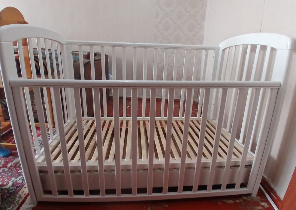 Детская кровать, с матрасом