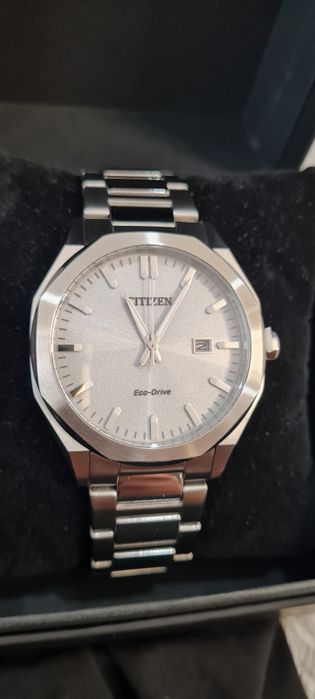 Японские солнечные часы Citizen