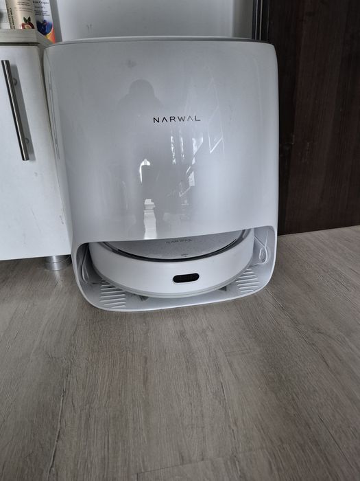 Robot curatenie .