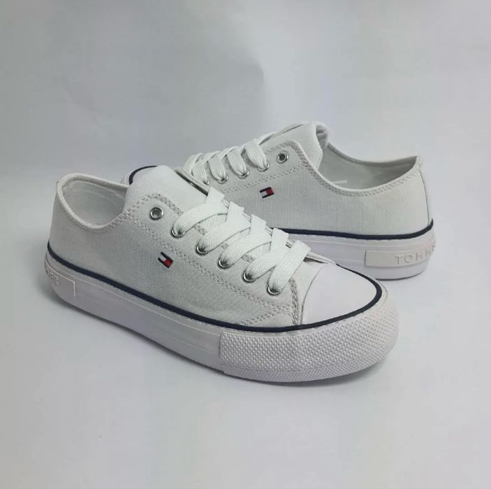 Продам кеды Tommi Hilfiger