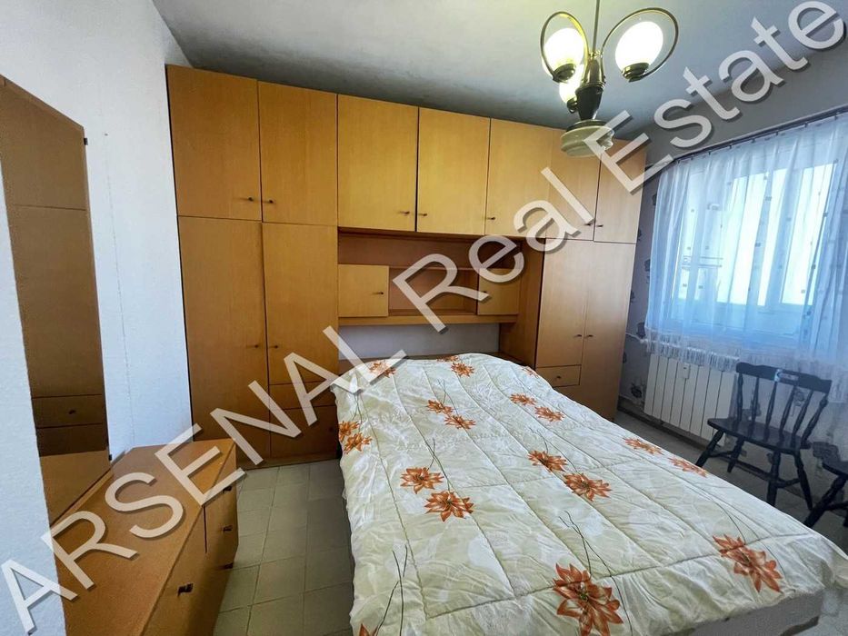 Просторен 2-стаен апартамент под наем в Лагера