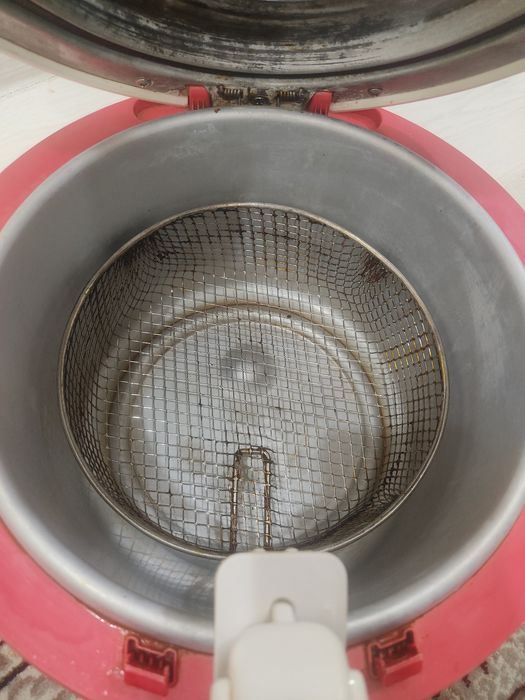 Фритюрница (Monlinex)