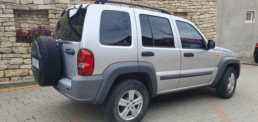 JEEP Cherokee 2004 — imagine 2
