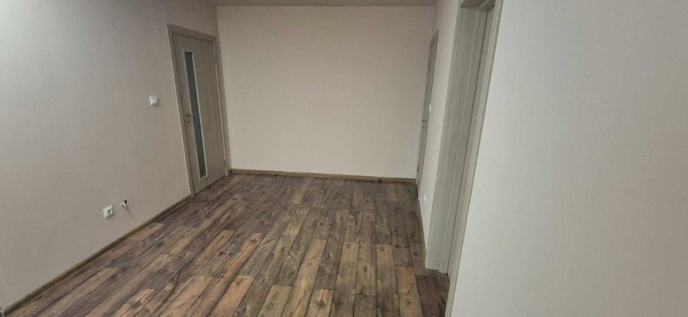 Продава се Двустаен апартамент в Велико Търново, Бузлуджа - 93 кв.м за 477 €/кв.м - Снимка #3