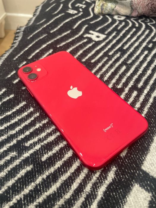 iPhone 11 , 64 Gb , 82% . Торг реальному покупателю.