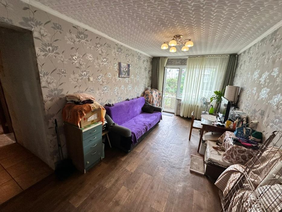 Продам квартиру 3х. Комнатную