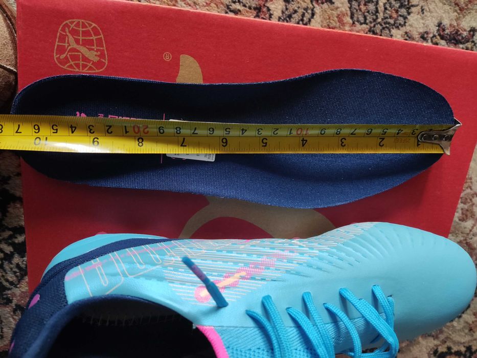 Футболни обувки / Бутонки Puma King Ultimate Volume UP Стелка 27 см