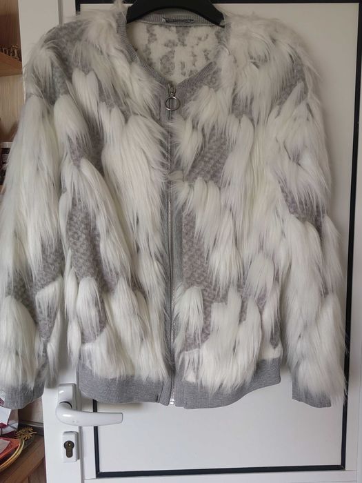 Връхно на Zara..