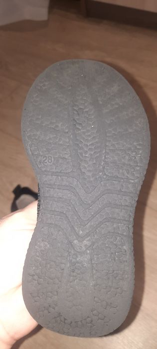 В идеальном состоянии обувь для мальчика