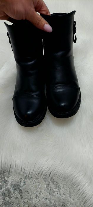 Ghetuțe fetița 32(20 cm interior)