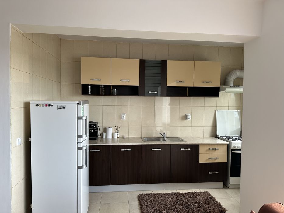 Persoana fizica inchiriez apartament 2 camere