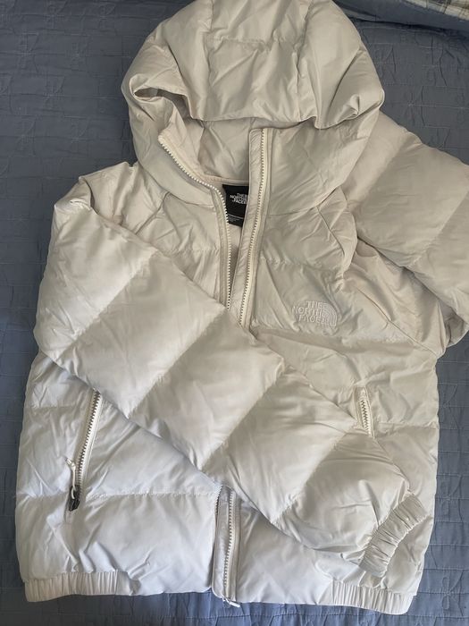 Куртка-пуховик с капюшеном