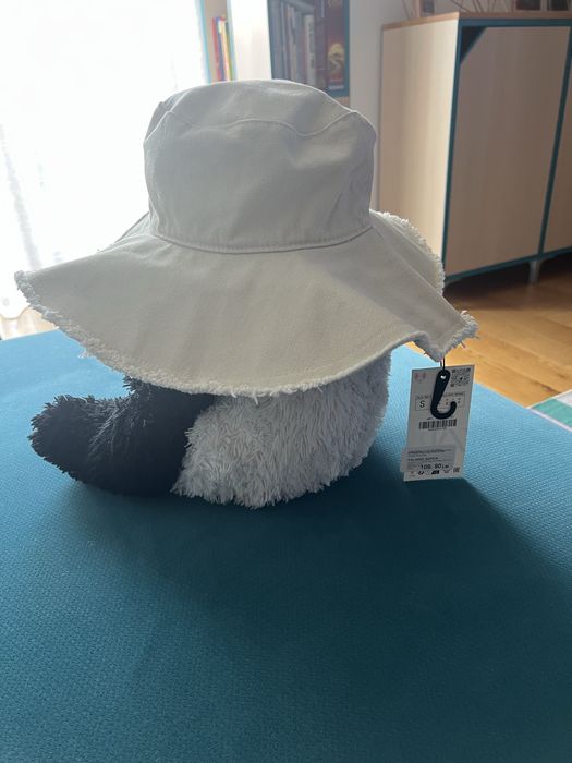 Palarie Zara Noua cu eticheta  S